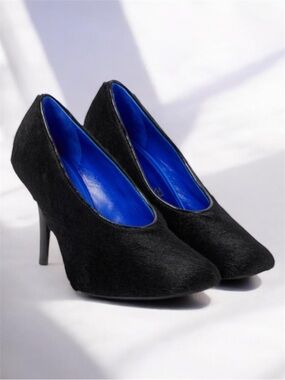 Givenchy Black Pumps with Blue Interior
